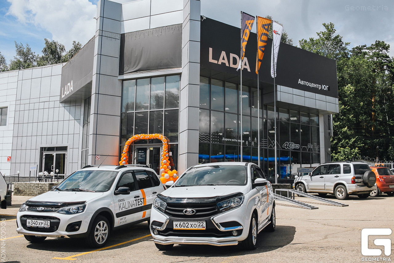 Почему LADA 4x4 популярна уже 40 лет и как ее юбилей отпраздновали в Барнауле?