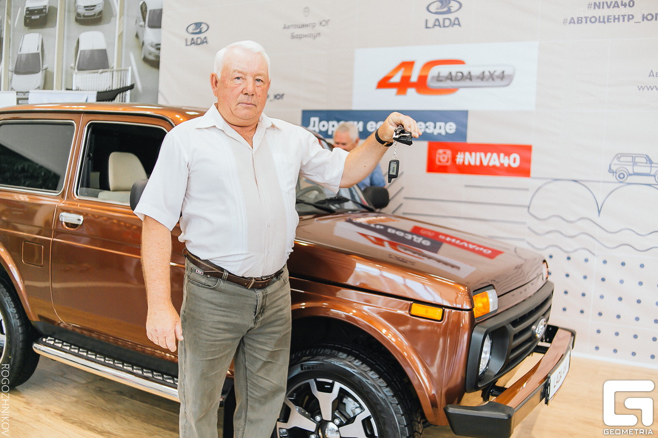 Почему LADA 4x4 популярна уже 40 лет и как ее юбилей отпраздновали в Барнауле?