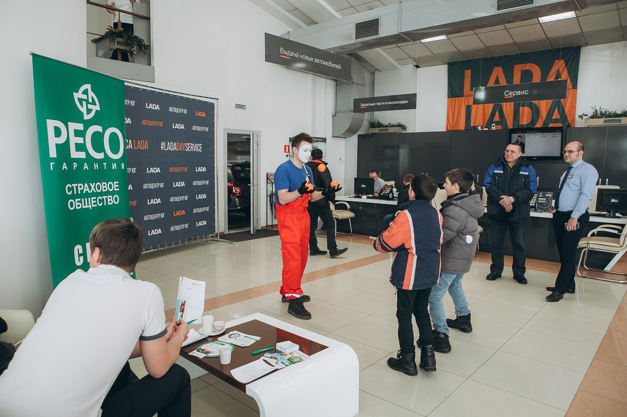 В официальном дилерском центре LADA на Алтае - Автоцентр ЮГ, прошел день открытых дверей!