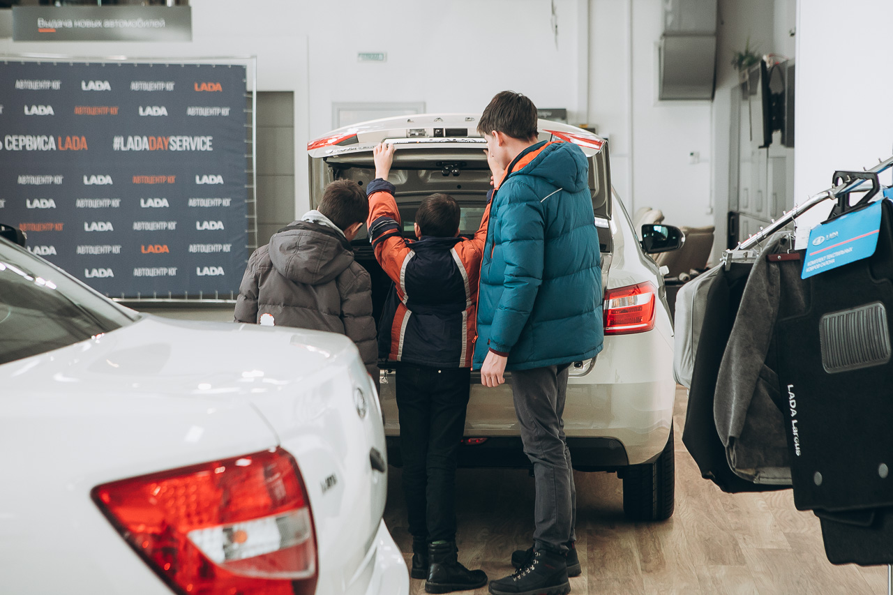 В официальном дилерском центре LADA на Алтае - Автоцентр ЮГ, прошел день открытых дверей!