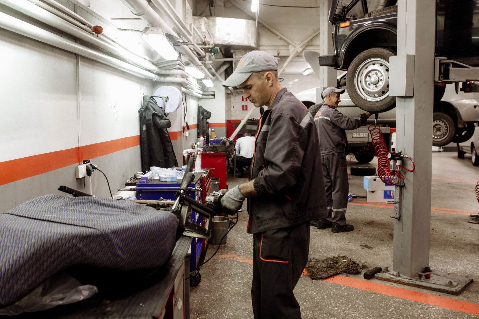 LADA DAY SERVICE
